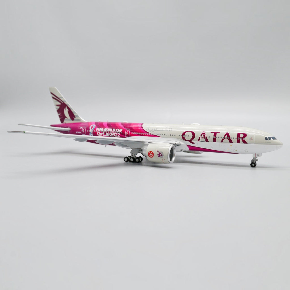 Slice Boeing 777-200LR Qatar Airways FIFA World Cup 2022 diecast model aircraft in 1:400 scale with detailed livery.
