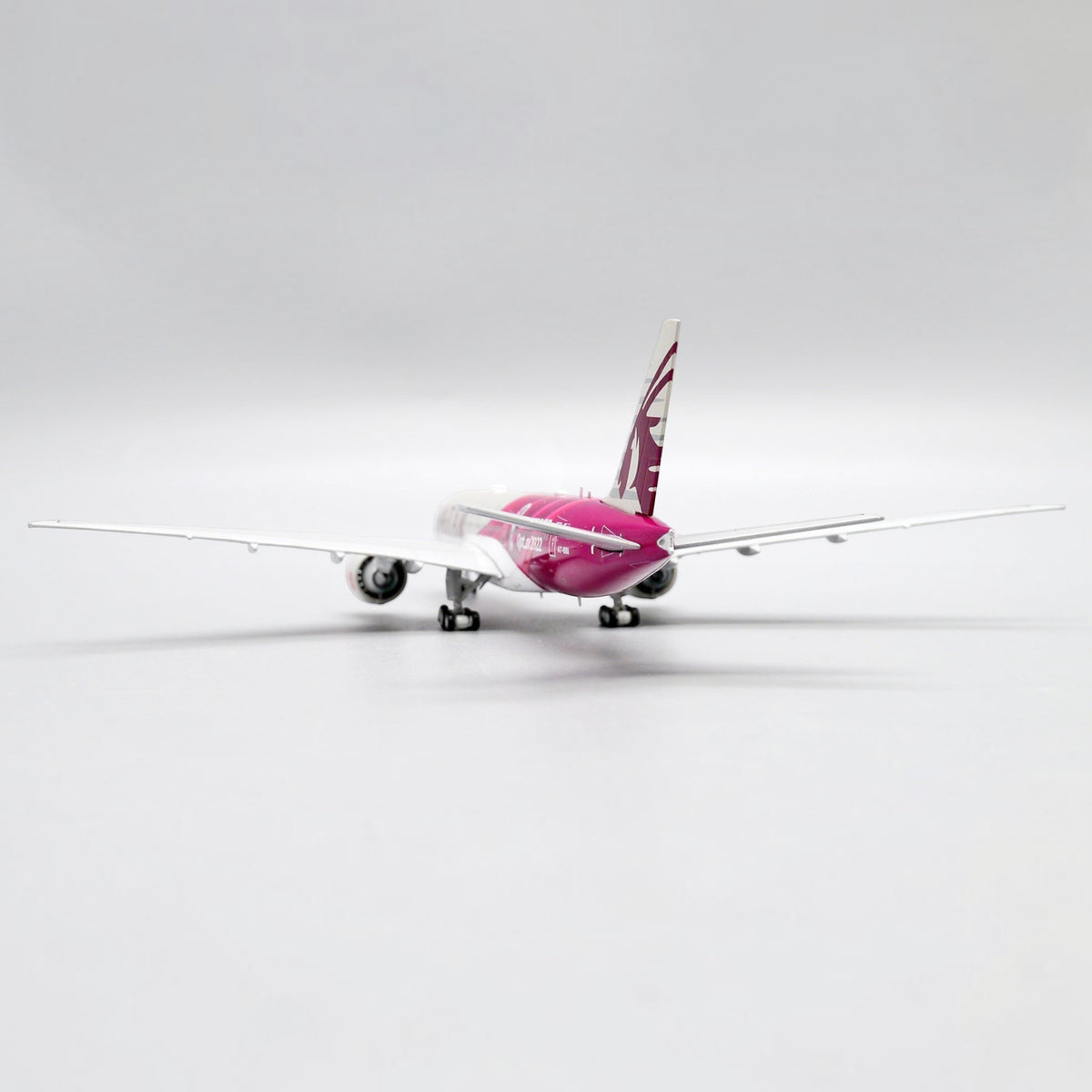 Slice Boeing 777-200LR Qatar Airways FIFA World Cup 2022 diecast model aircraft rear view