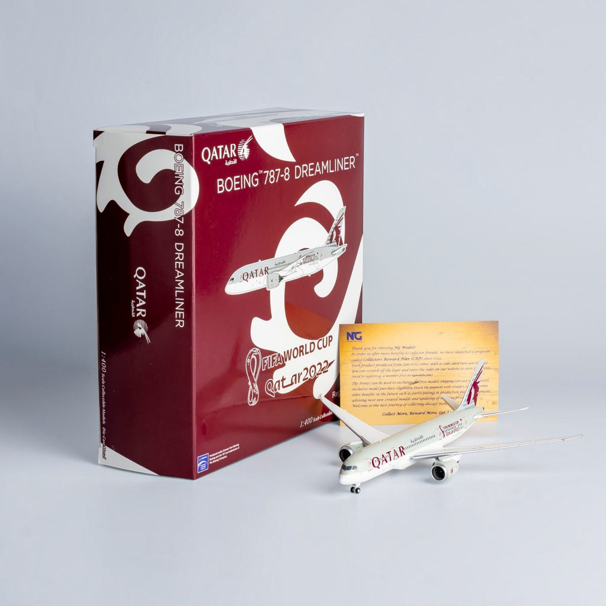 Slice Boeing 787-8 Qatar Airways FIFA World Cup 2022 diecast model aircraft with display box and collector card