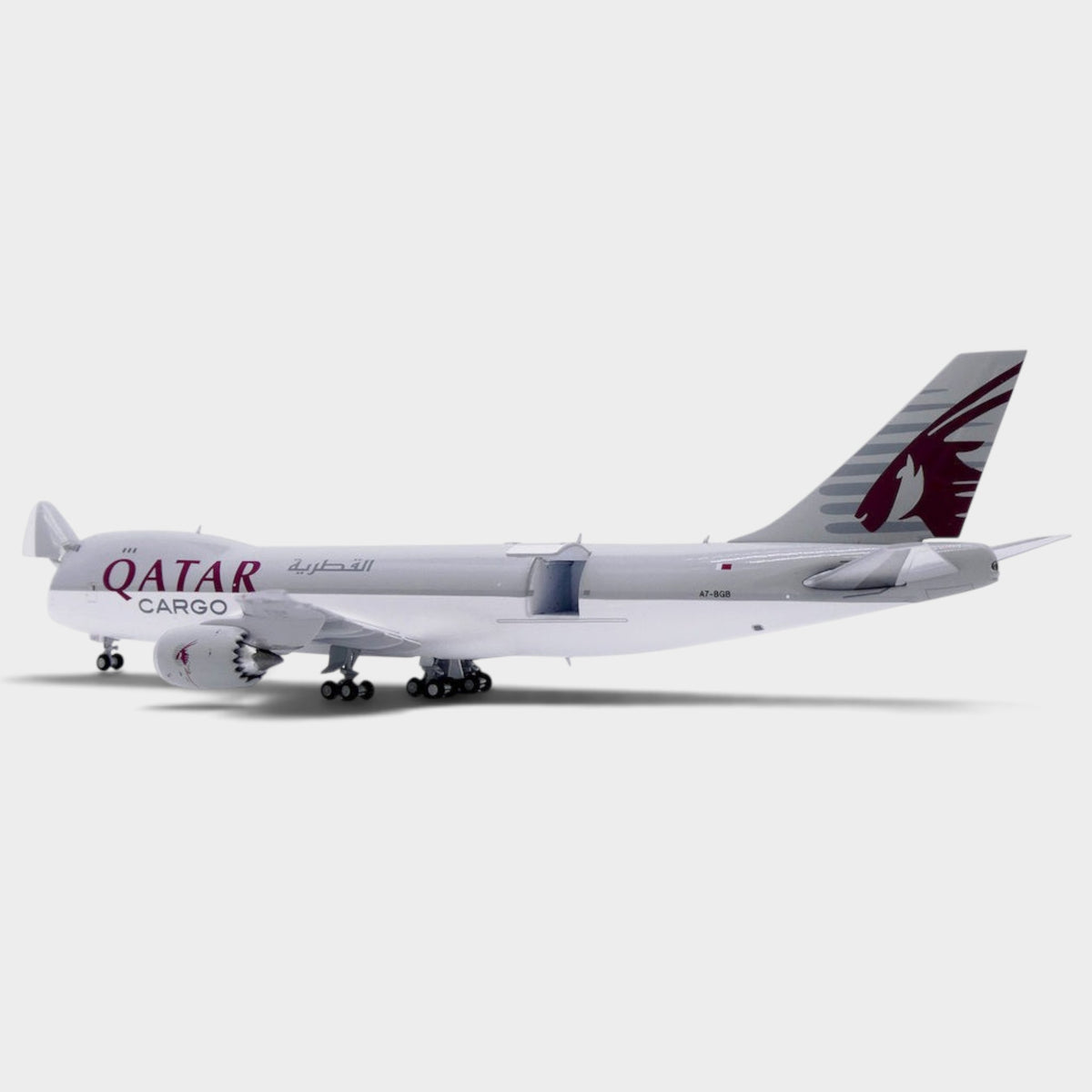 Slice JC Wings 1:400 scale diecast Boeing 747-8F Qatar Airways Cargo model plane with landing gear and antenna