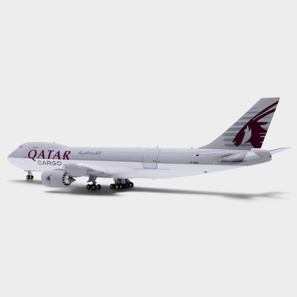 Slice JC Wings 1:400 scale diecast Boeing 747-8F Qatar Airways Cargo model plane with landing gear and antenna