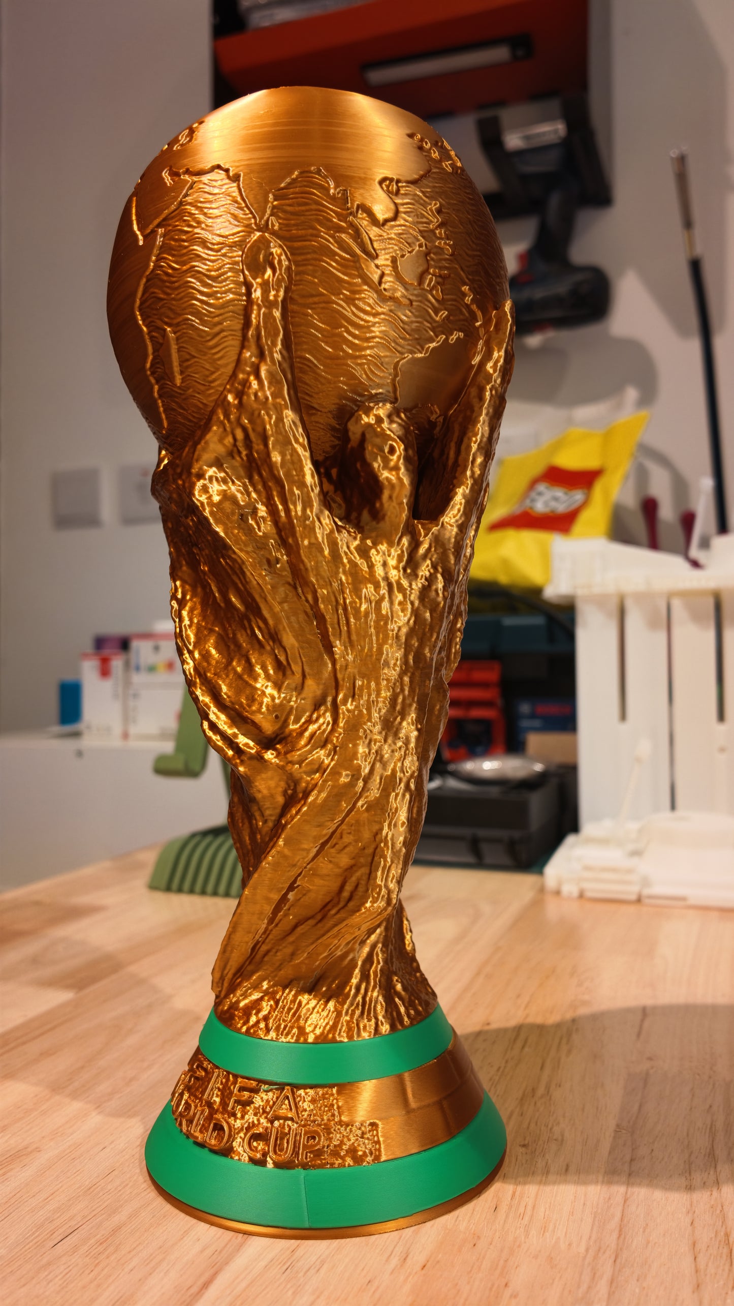 كأس العالم.. النسخة الحقيقية | World Cup Trophy.. real scale