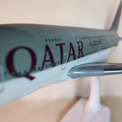مجسم إيرباص A380 القطرية A7-APE بمقياس 1:200 | Airbus A380 Qatar Airways A7-APE 1:200 PPC Model