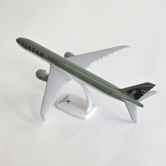 مجسم بوينغ 9-777 الخطوط الجوية القطرية بمقياس 1:200 | Boeing 777-9 Qatar Airways 1:200 PPC Snap-Fit Model