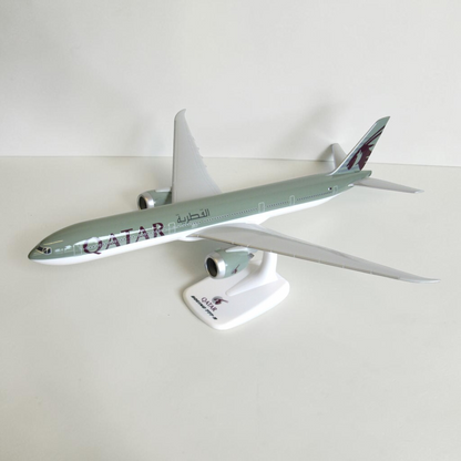 مجسم بوينغ 9-777 الخطوط الجوية القطرية بمقياس 1:200 | Boeing 777-9 Qatar Airways 1:200 PPC Snap-Fit Model